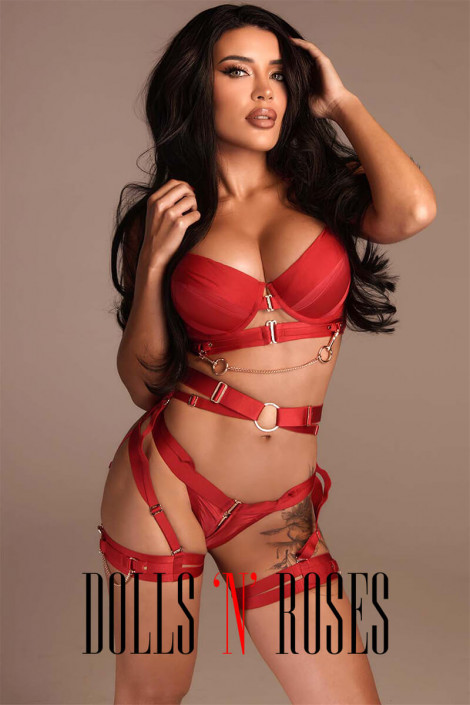Julia - High Class Escort
