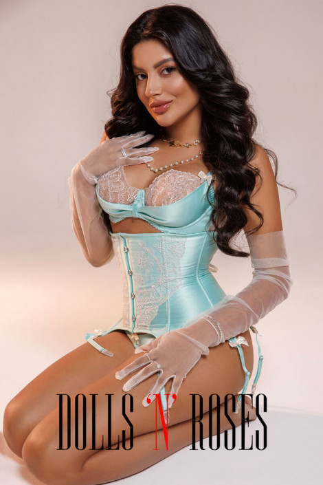 Azi - High Class Escort