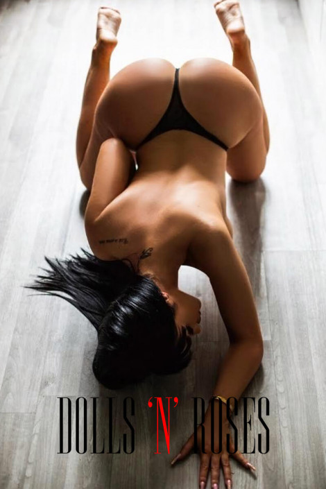 Niara - High Class British Escort